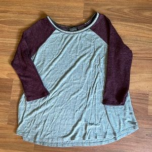 Paper moon wine and grey size med baseball shirt